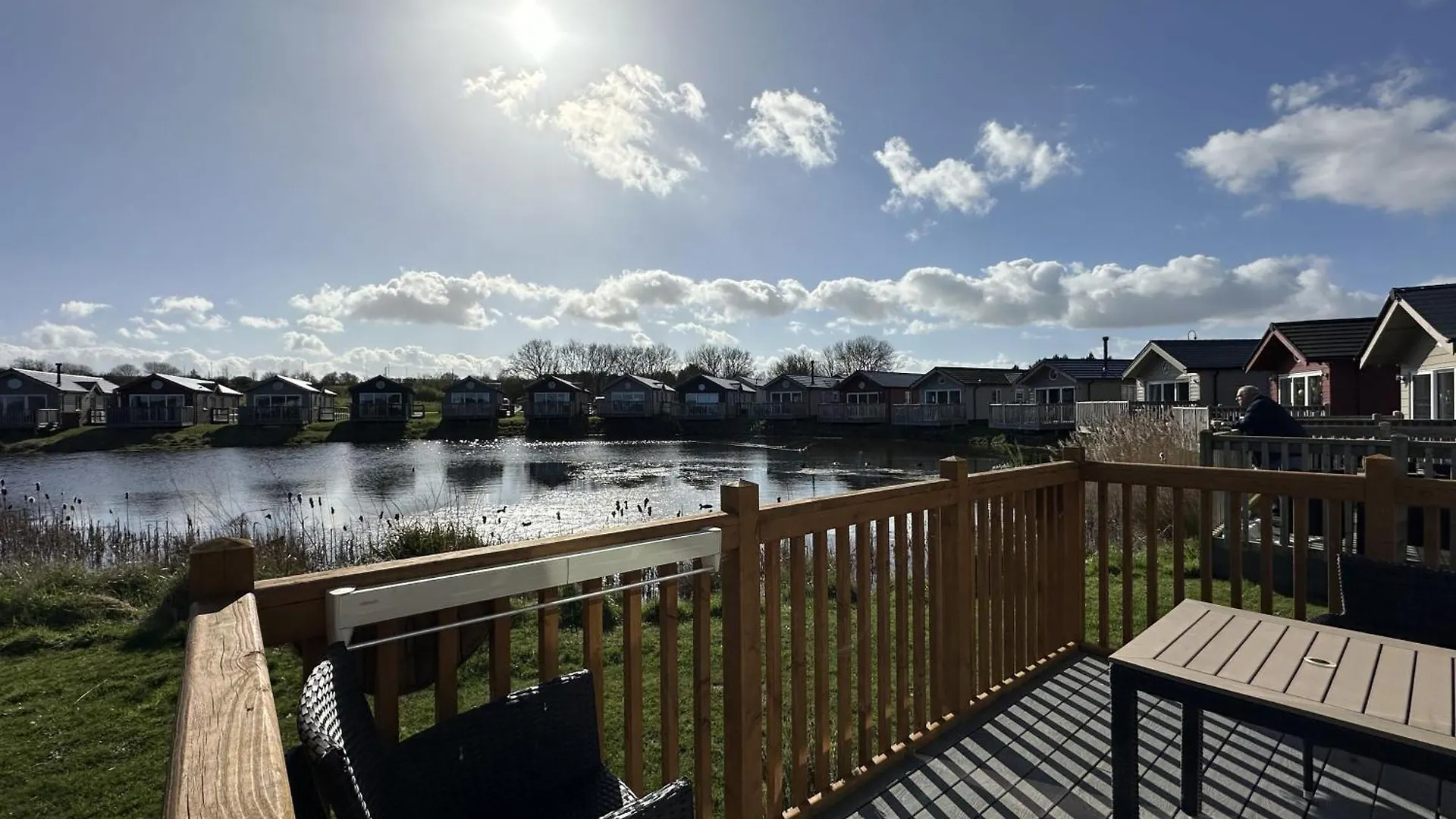 Low Lake Lodge Reighton